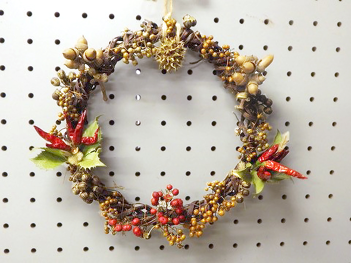 さつまいものツルでクリスマスリースをつくろう！