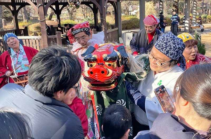 お正月の祝福芸能