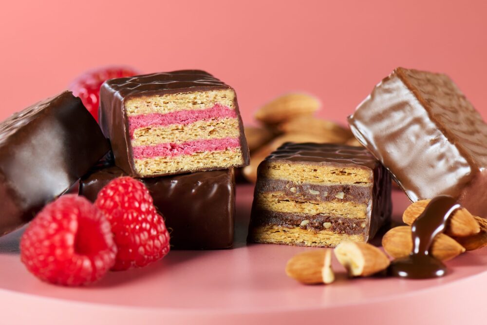 パッケージを逆さにすると、可愛らしい”花束”に。フランセが届ける、記憶に残る冬ギフト『季節をたのしむミルフィユ　～ミル　メルシー～』新発売！