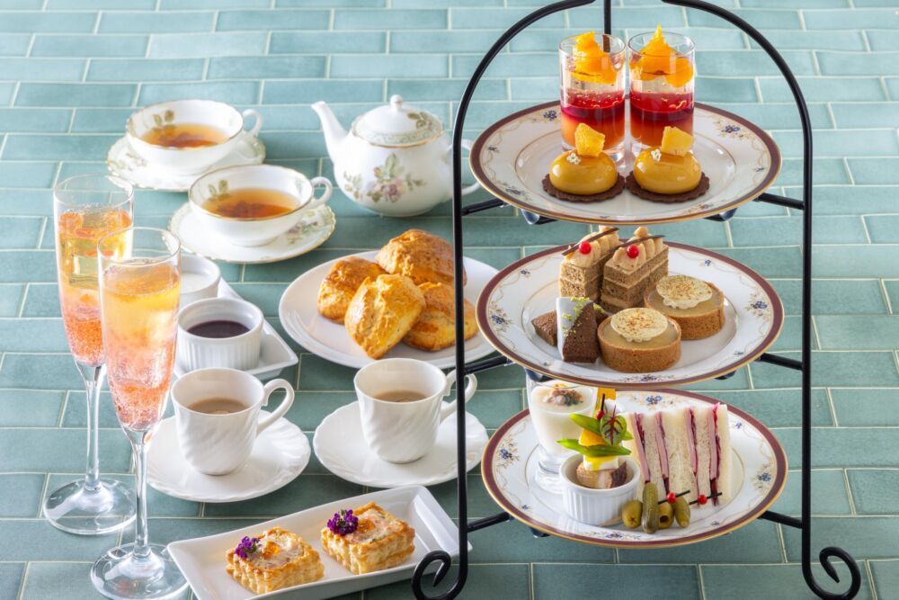 吉祥寺のホテルで「紅茶のアフタヌーンティー」開催！ティーマーケット ジークレフの厳選茶葉とスイーツ・セイボリーが織りなす、春の贅沢な大人のティータイム